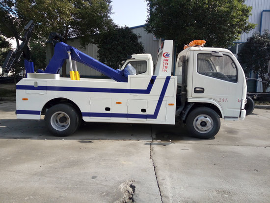 東風(fēng)藍牌一拖一清障車（國五排放）